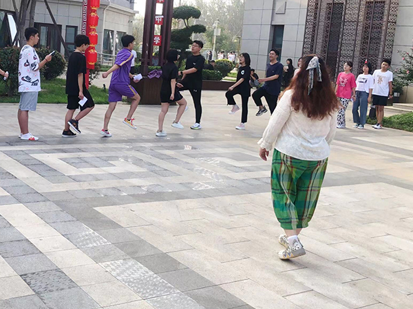 <b>ѧ���ճ�</b>