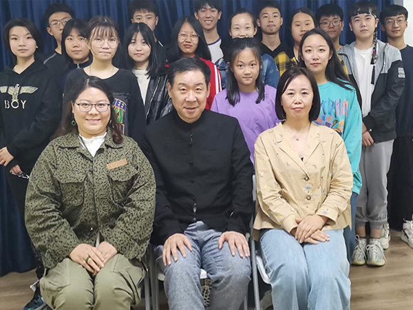 <b>ѧ���ճ�</b>