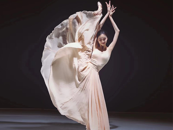 <b>ѧ���ճ�</b>